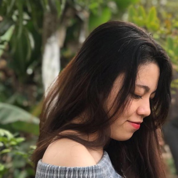 Alina Phạm